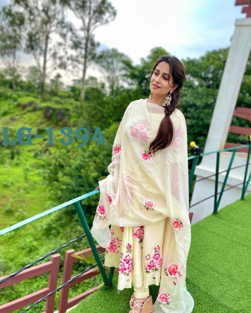 Beautiful Printed Georgette Salwar Suit 