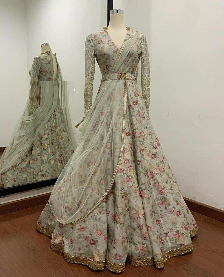 Vastra lakshmi gown clearance