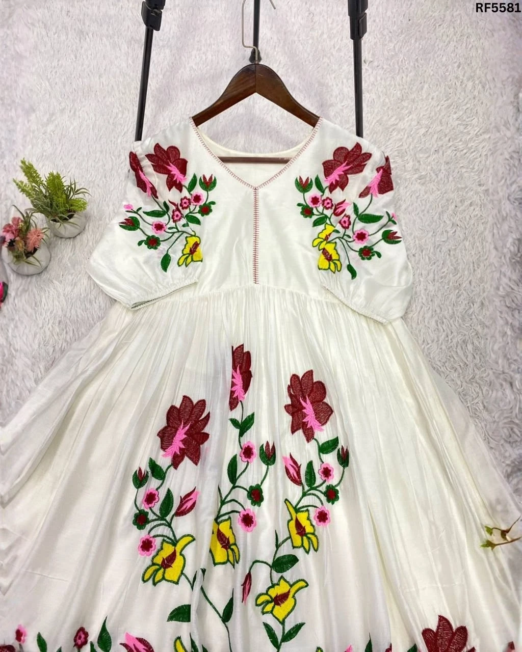 {"id":54208,"products_id":10309,"image":"NuBKFFV8Es-1781258531-3.webp","color_attribute_id":0,"color_option_id":null,"htmlcontent":null,"alt":"jnlkjnln","sort_order":3,"created_at":"2026-06-12T10:02:20.000000Z","updated_at":"2026-06-13T12:05:47.000000Z","image_full_url":"https:\/\/webmerx.sgp1.cdn.digitaloceanspaces.com\/reetafashion\/product_images\/NuBKFFV8Es-1781258531-3.webp"}