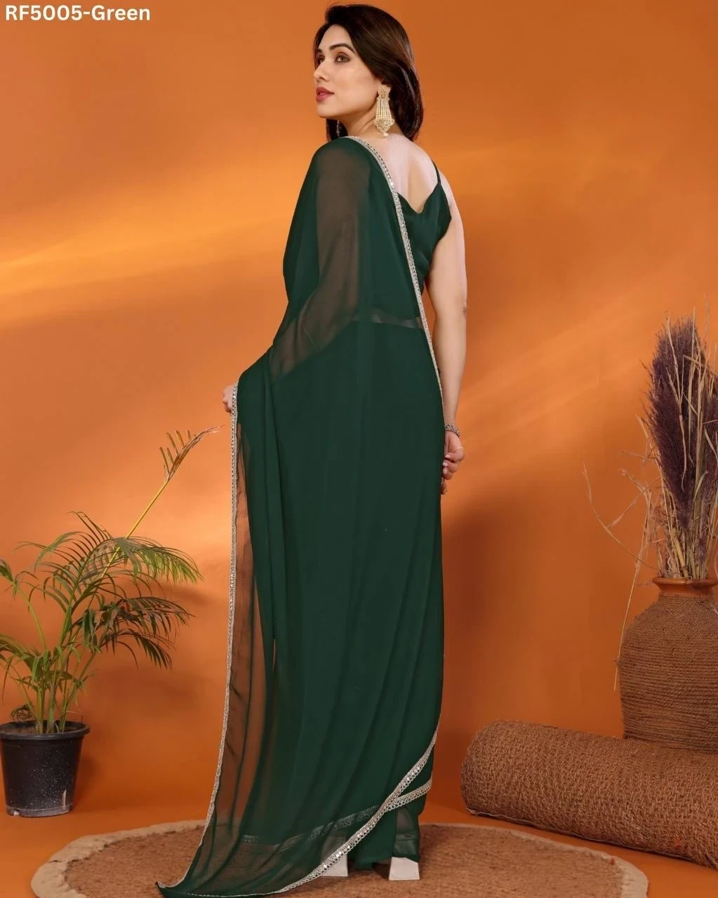 {"id":32055,"products_id":8693,"image":"jULBBHEbyO--461.webp","color_attribute_id":0,"color_option_id":null,"htmlcontent":null,"alt":null,"sort_order":3,"created_at":"2025-07-08T13:27:48.000000Z","updated_at":"2026-04-24T10:56:41.000000Z","image_full_url":"https:\/\/webmerx.sgp1.cdn.digitaloceanspaces.com\/reetafashion\/product_images\/jULBBHEbyO--461.webp"}