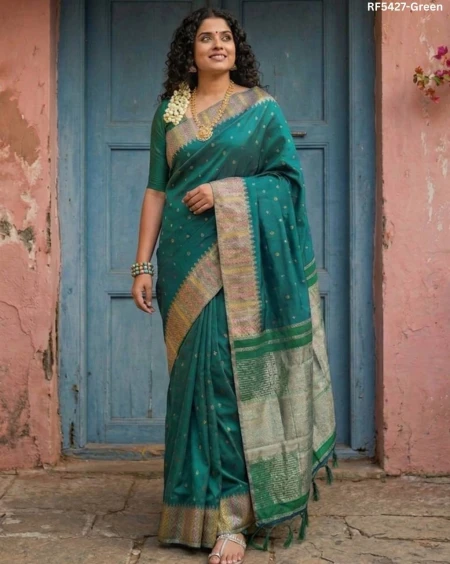 Kanchipuram Silk Blend Saree!