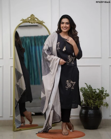 Embroidered Slub Cotton Kurti Set!