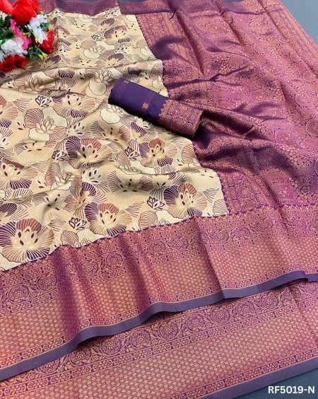 Golden Hour Glam: Rich Kanjivaram Silk Magic!