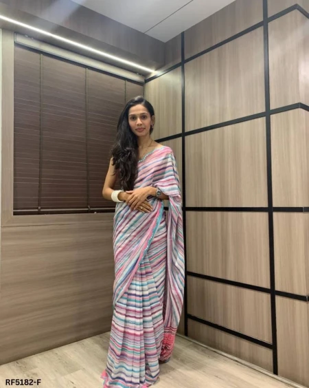 Elegant Georgette Digital Print Saree with Mirror Work!