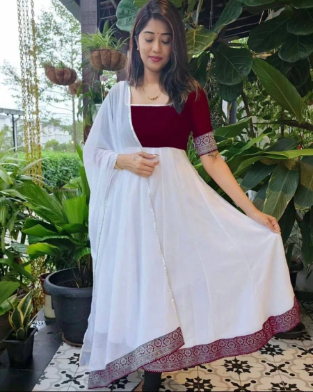 Reeta fashion Dazzling Maroon Georgette Lace Border Gown set