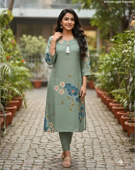 Stylish Poly Rayon Printed Top for Women!