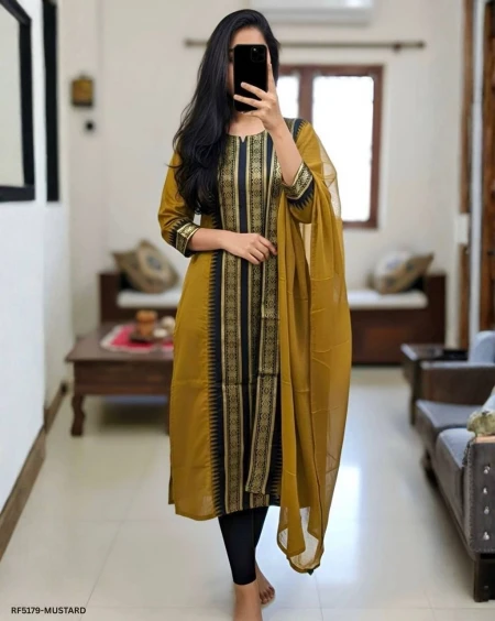 Premium Silk Cotton Kurti with Zari Kanchi Border & Contrast Zari Weaving Dupatta!