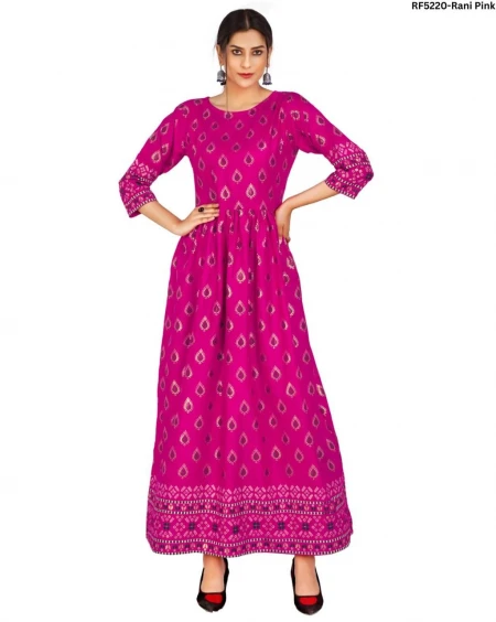 Stylish 14KG Rayon Gown with Foil Print!