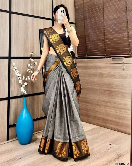 Elegant Sautha Cotton Silk Saree with Attached Banglori Blouse!