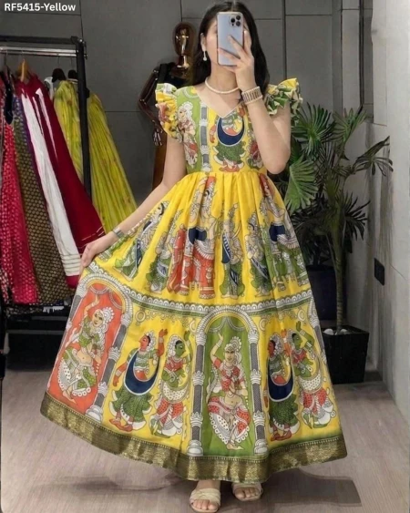 Hakoba Fabric Gown Elegant Lightweight Ethnic Wear Stylish Festive Outfit for Women!