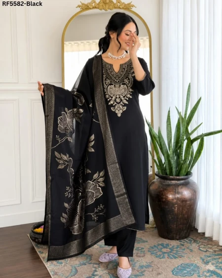 Slub Cotton Embroidered Kurti Set with Chanderi Dupatta!