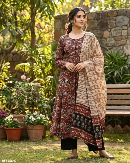 Stylish Rayon Printed Kurti Set with Chanderi Silk Dupatta!