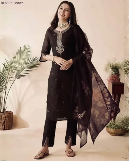 Elegant Slub Cotton Kurti Set with Embroidery & Floral Chanderi Dupatta!