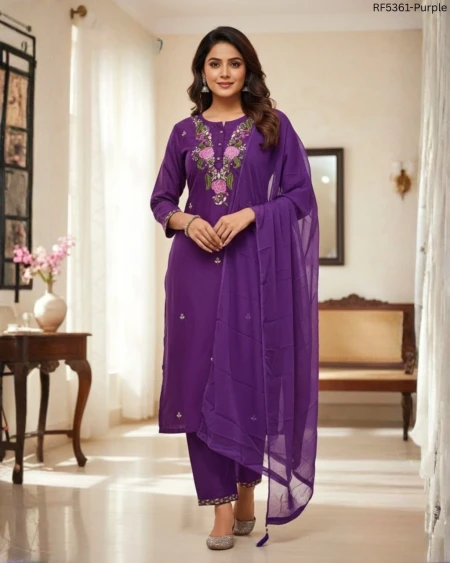 Stylish Slub Cotton Kurti Set with Sequin Embroidery & Nazmin Dupatta!