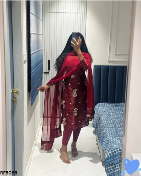 Reeta Fashion
