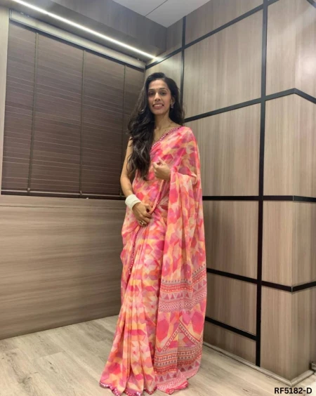 Elegant Georgette Digital Print Saree with Mirror Work!