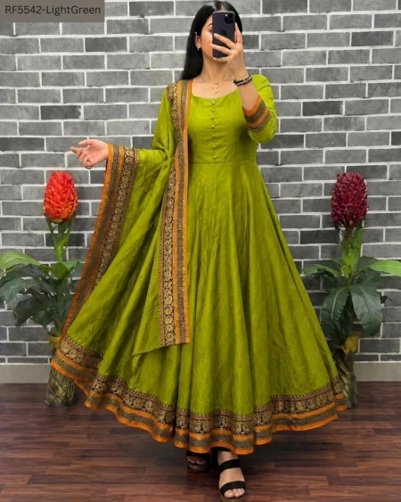Vichitra Silk Gown Set with Dupatta Ethnic Wear!