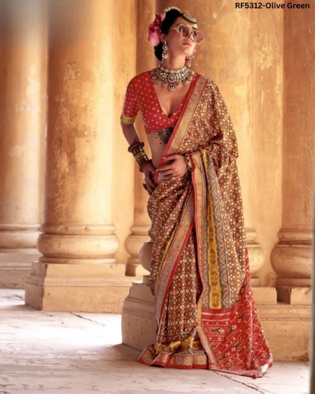 Classic Charm – P.V Silk Saree in Stunning Solid Elegance!
