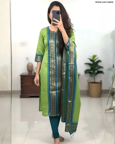 Premium Silk Cotton Kurti with Zari Kanchi Border & Contrast Zari Weaving Dupatta!