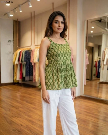 Stylish Cotton Short Kurti Top with Elegant Printed!