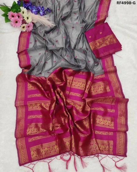 Elegance Woven: Kalyani Cotton Saree with Zari Charm!