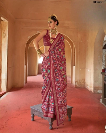 Classic Solid Saree – Perfect for Daily to Festive Wear!