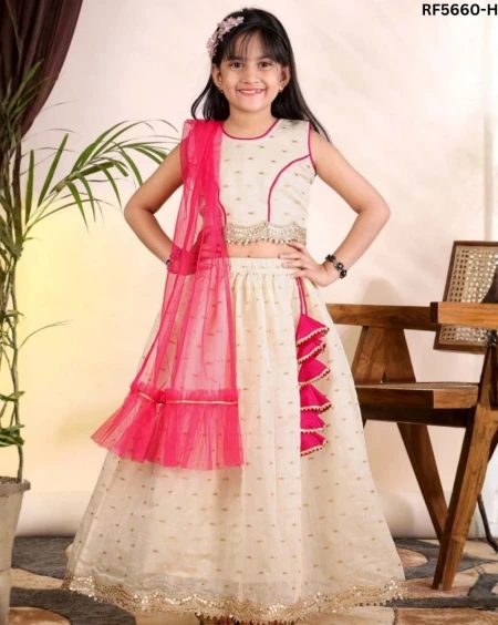 Reeta Fashion