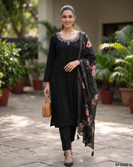 Elegant Viscose Roman Kurti Set with Hand Work & Chanderi Dupatta!