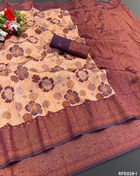 Golden Hour Glam: Rich Kanjivaram Silk Magic!