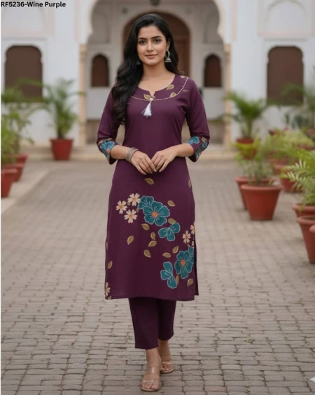 Stylish Poly Rayon Printed Top for Women!