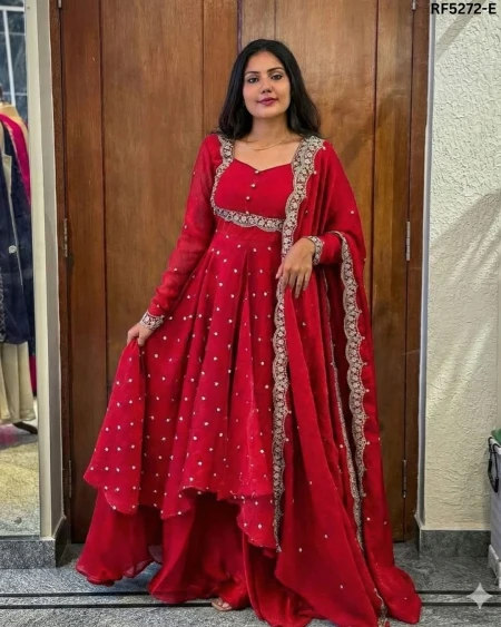 Elegant Soft Georgette Gown with Matching Dupatta!