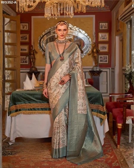 Drape the Joy of Festivals 💖 PV Silk Woven Saree!