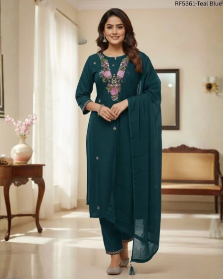 Stylish Slub Cotton Kurti Set with Sequin Embroidery & Nazmin Dupatta!