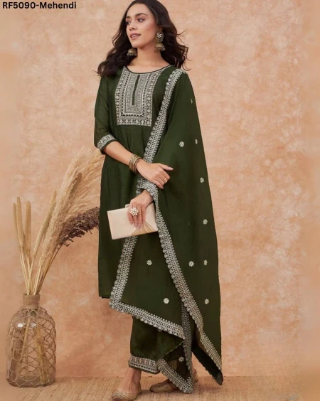Graceful Embroidery Kurti Pant Set – Perfect for Festive Wear!