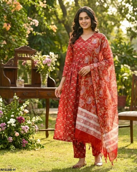 Stylish Rayon Printed Kurti Set with Chanderi Silk Dupatta!