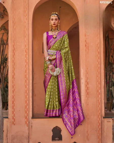 Drape the Joy of Festivals 💖 PV Silk Woven Saree!