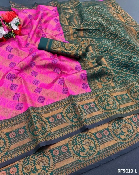 Golden Hour Glam: Rich Kanjivaram Silk Magic!