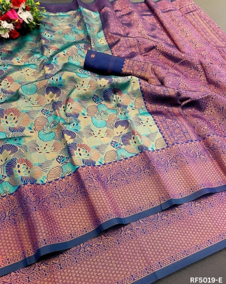 Golden Hour Glam: Rich Kanjivaram Silk Magic!