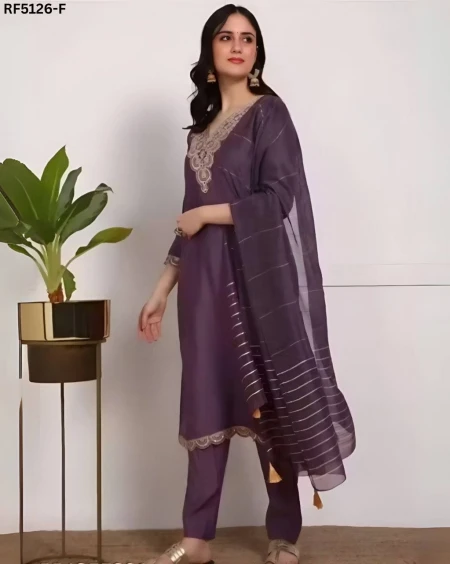 Elegant Women’s Cotton Kurti Set with Embroidery!