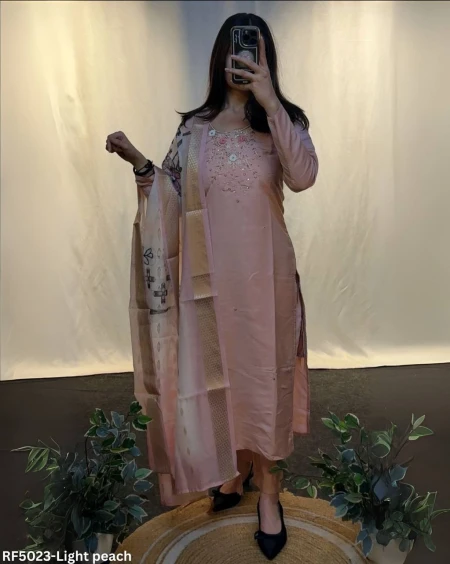 Reeta Fashion