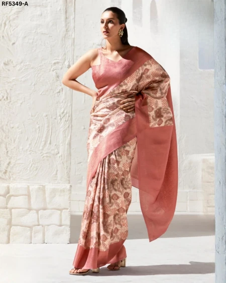 Royal Weaves of Elegance – PV Silk Saree with Paisley Woven Design!