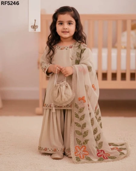 Reeta Fashion