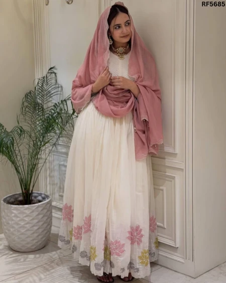 Reeta Fashion