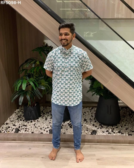 Stylish Cotton Short Kurta for Men –Printed Design!