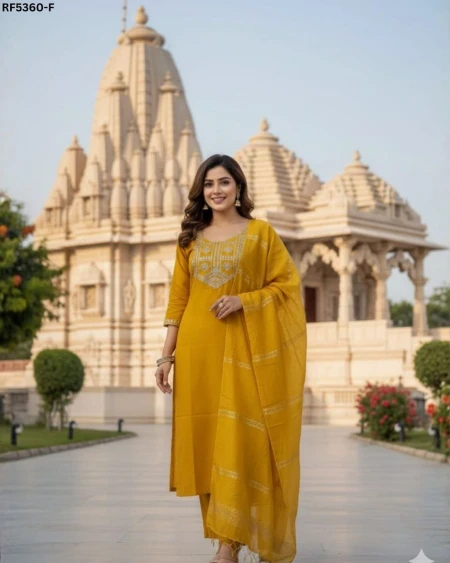 Elegant Slub Cotton Kurti Set with Embroidery & Jacquard Dupatta!