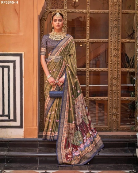 Art in Every Drape – PV Silk Woven Saree with Designer Pallu!