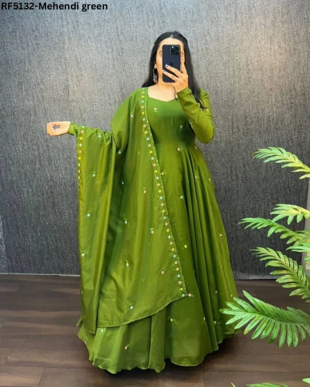 Luxury Zipsy Silk Gown Set with Dupatta – 5 Stunning Shades!
