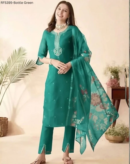 Elegant Slub Cotton Kurti Set with Embroidery & Floral Chanderi Dupatta!