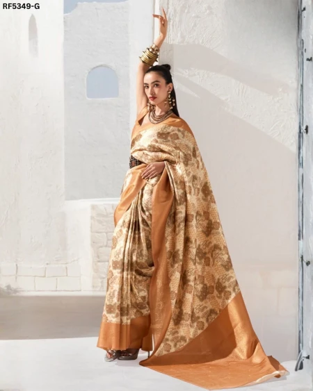 Royal Weaves of Elegance – PV Silk Saree with Paisley Woven Design!