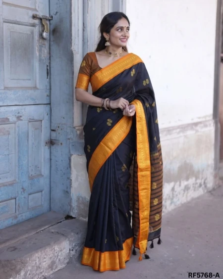 Elegant Cotton Silk Saree with Unstitched Blouse –Traditional Wear!